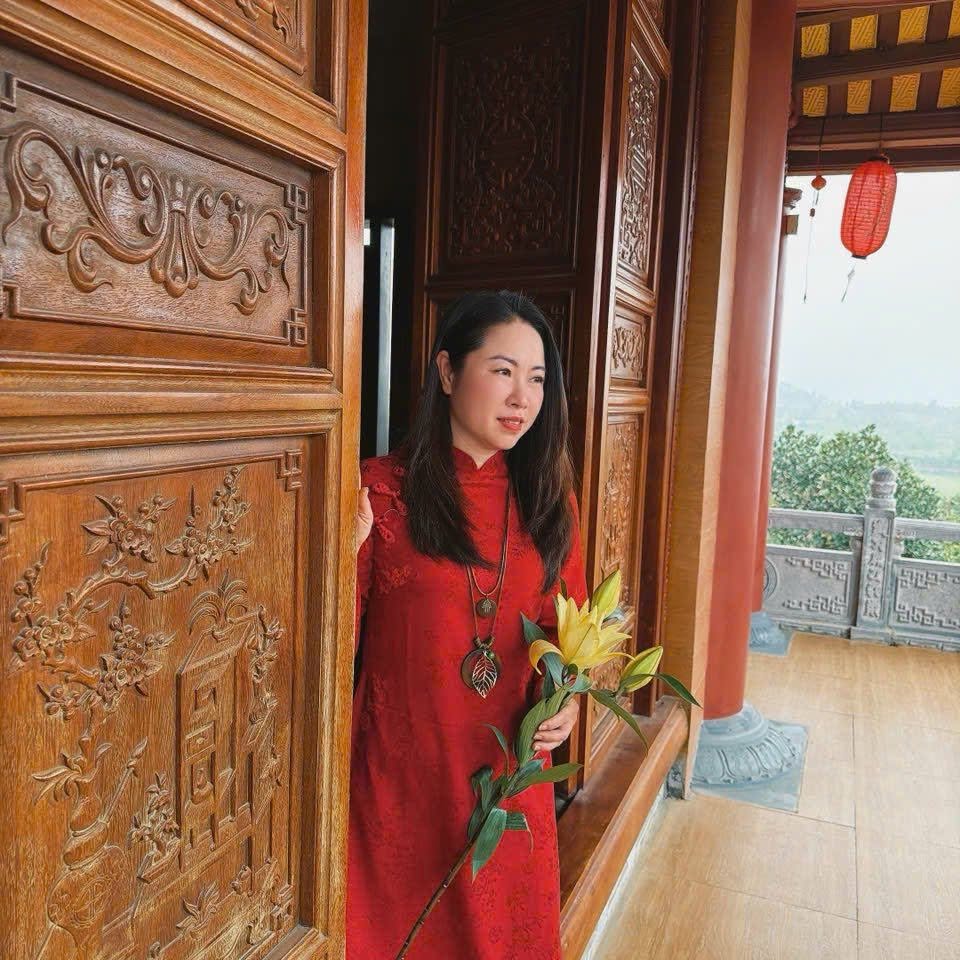Chị Lan Anh