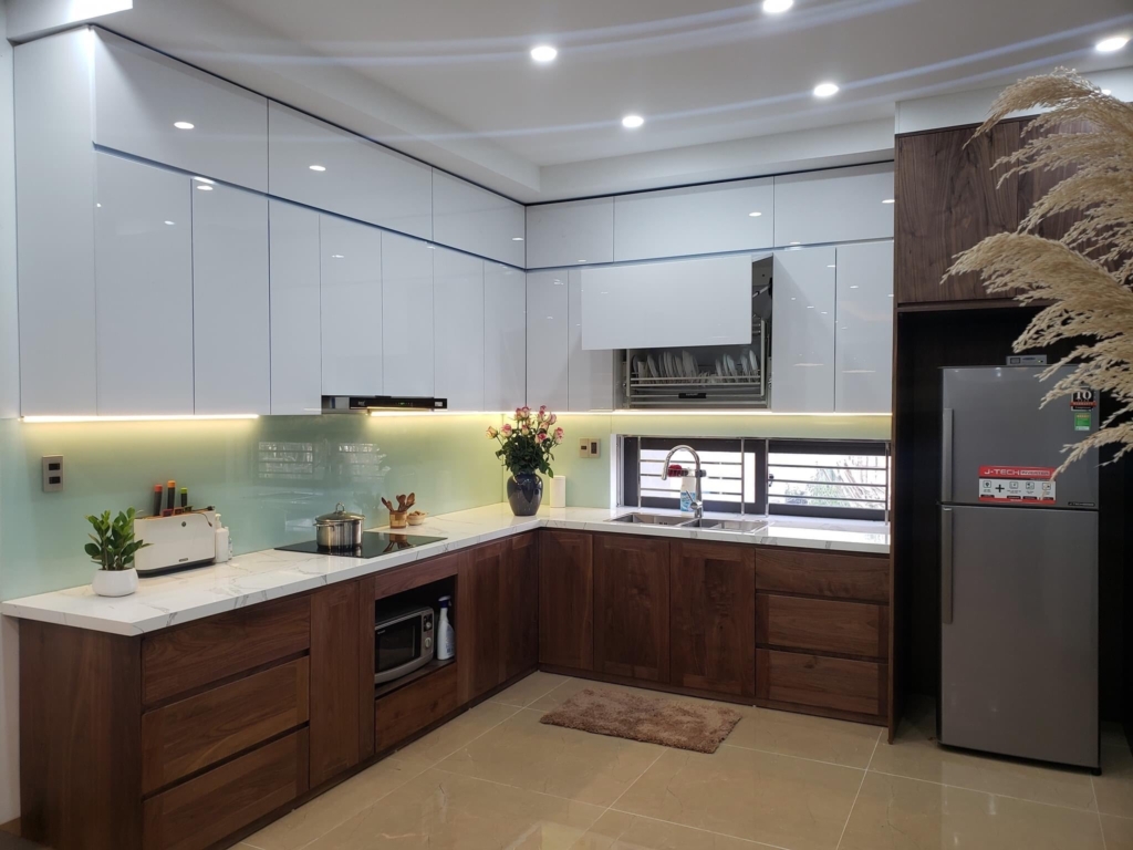 Tủ bếp - Acrylic bóng gương cao cấp QuietLux 2026